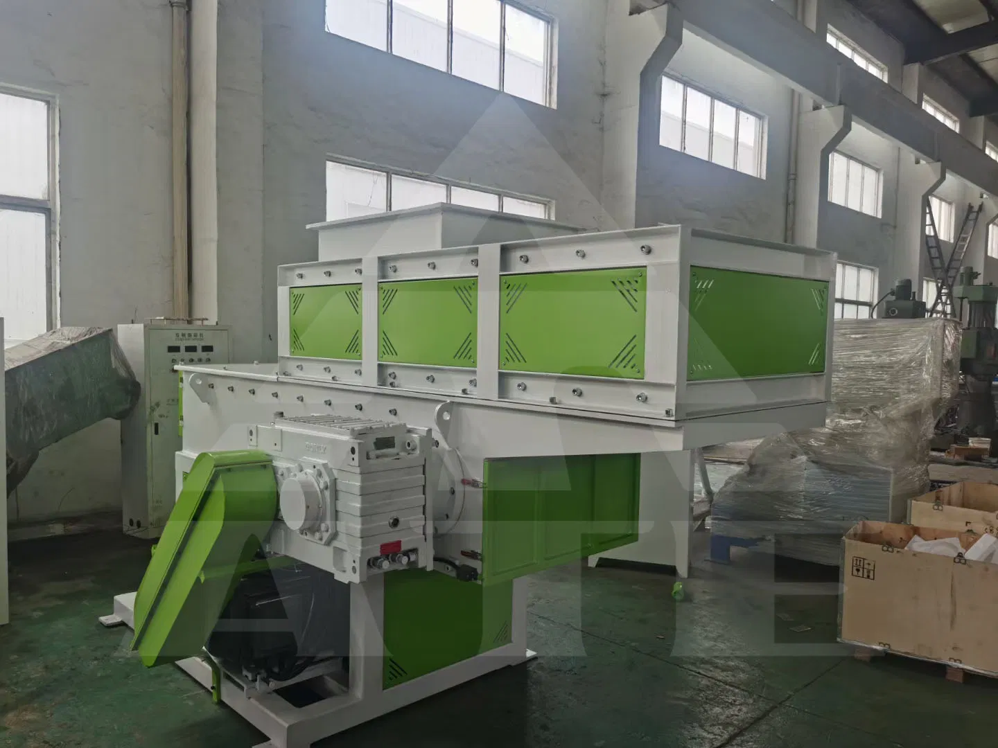 Mini Clothing Shredding Machine Plastic Single Shaft Shredder Line