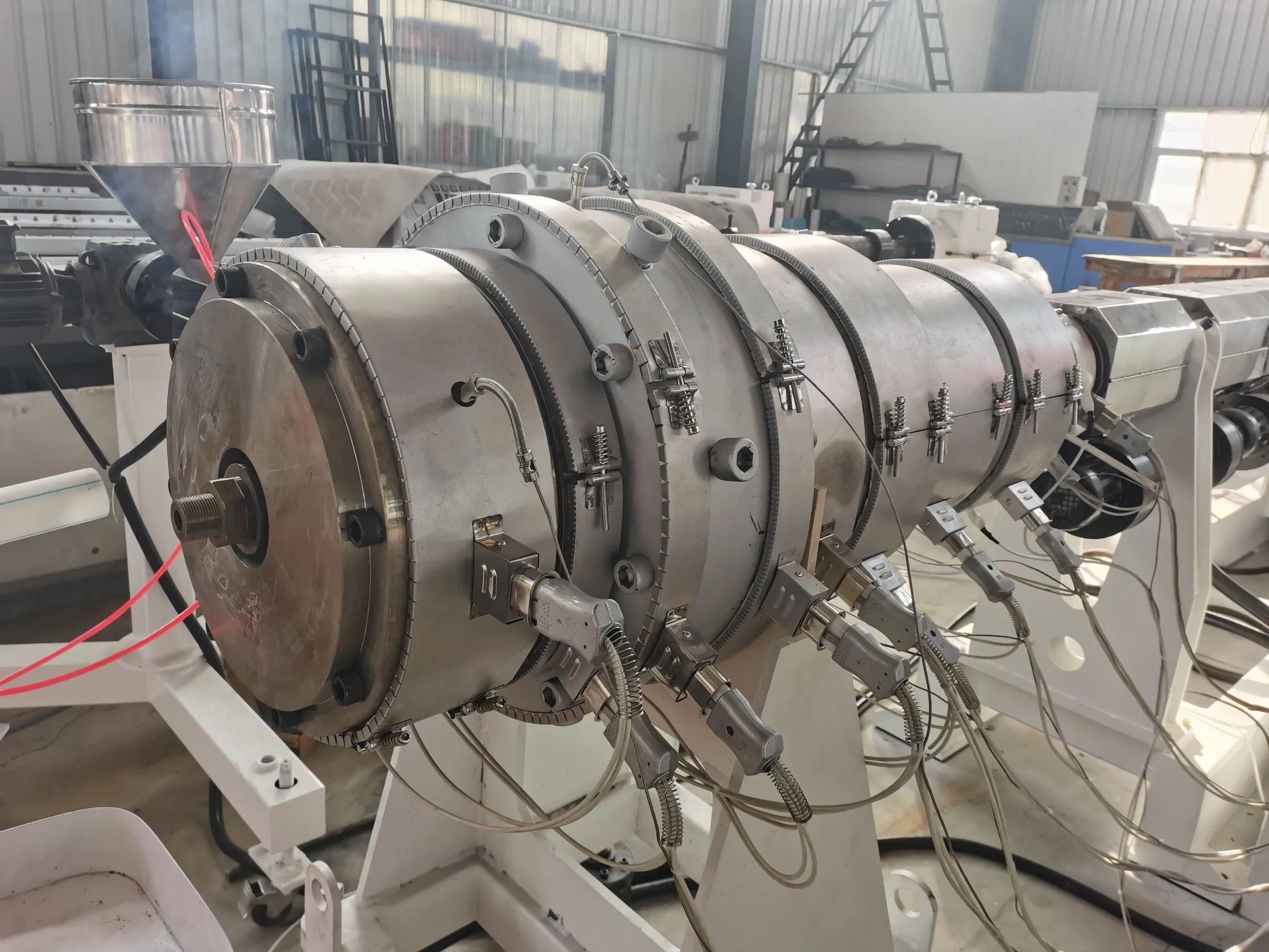 Small Diameter Water Pipe Agricultural Irrigation Plastic Pipe Manufacturer Low Price Extrusion Machine