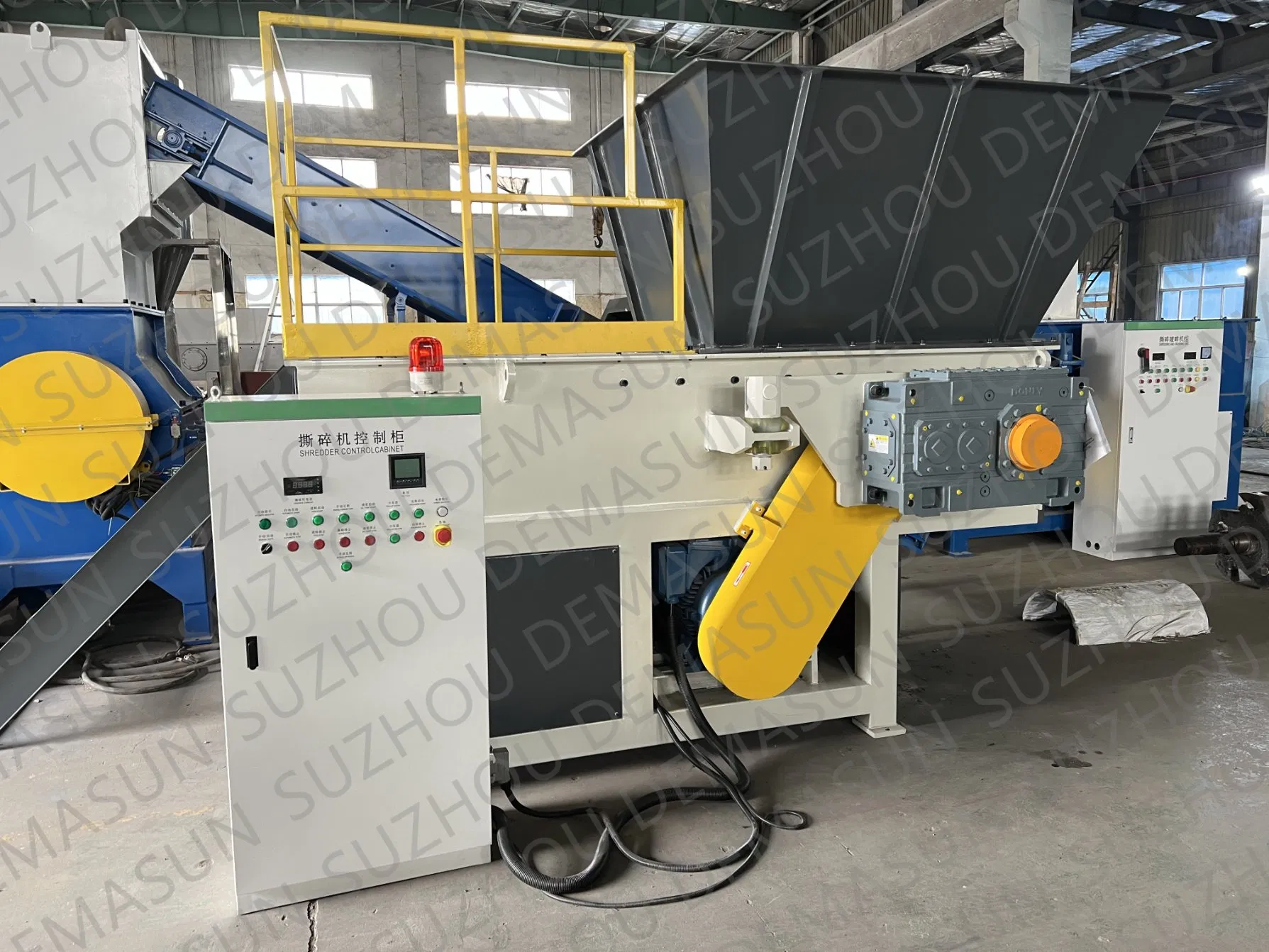 Durable Plastic Crusher for Pipe and Waste Material Processing Plastic Machine for Recycling Material