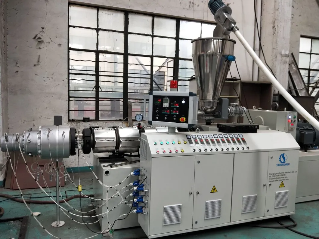 Twin Screw Extruder
