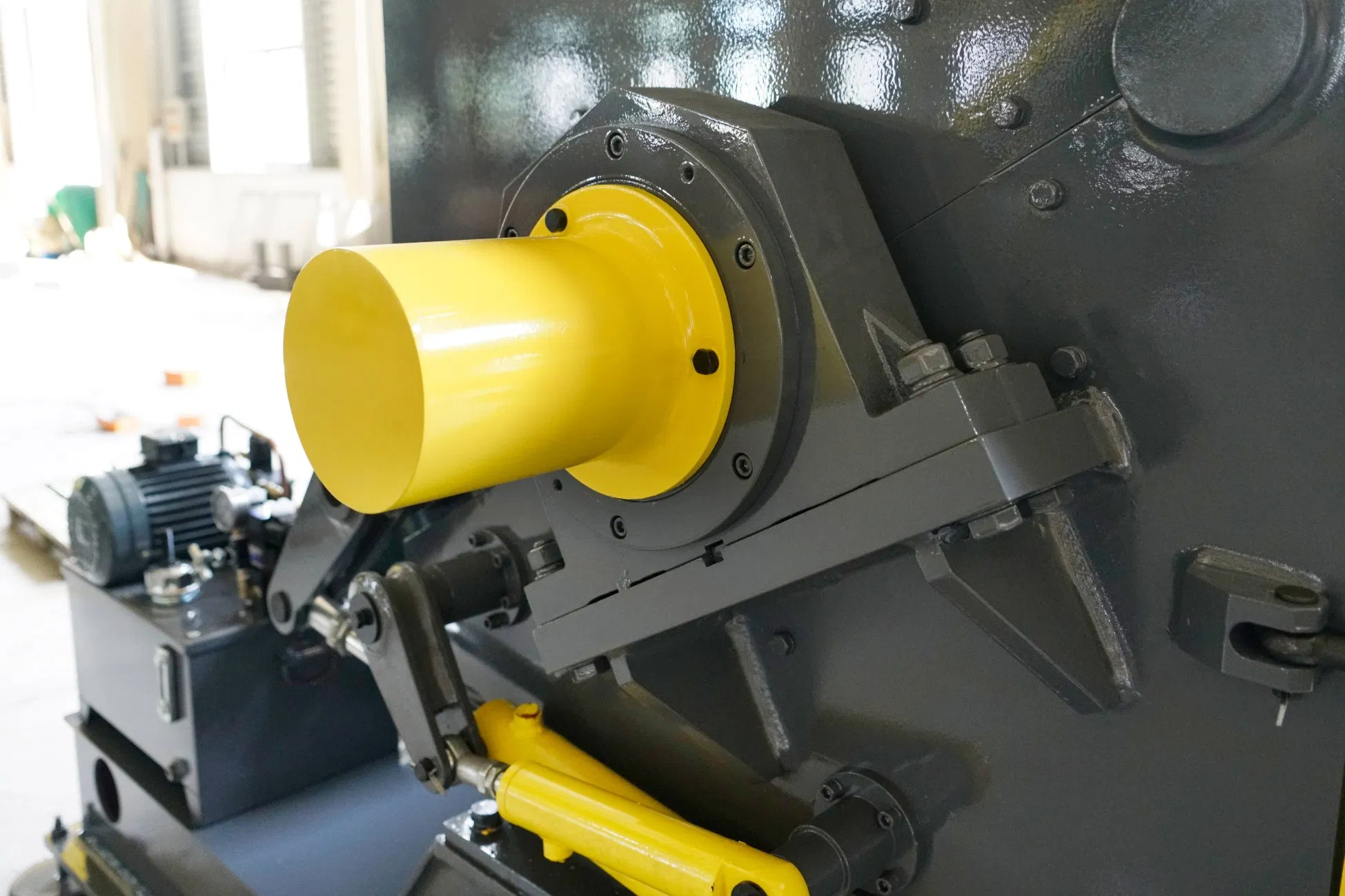 Automatic Recycling Plastic Crusher Machine for Hard Plastic and Aluminum Can