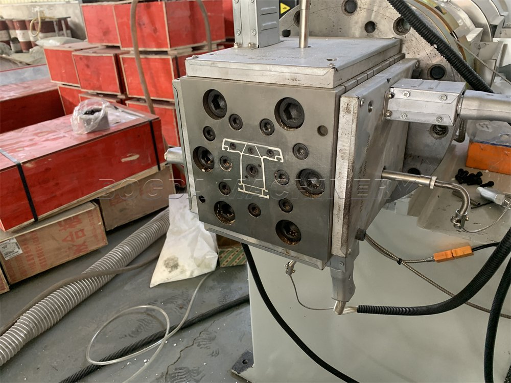 Bogda PVC UPVC Profile Extrusion Manufacturing Machine Plastic Extruder