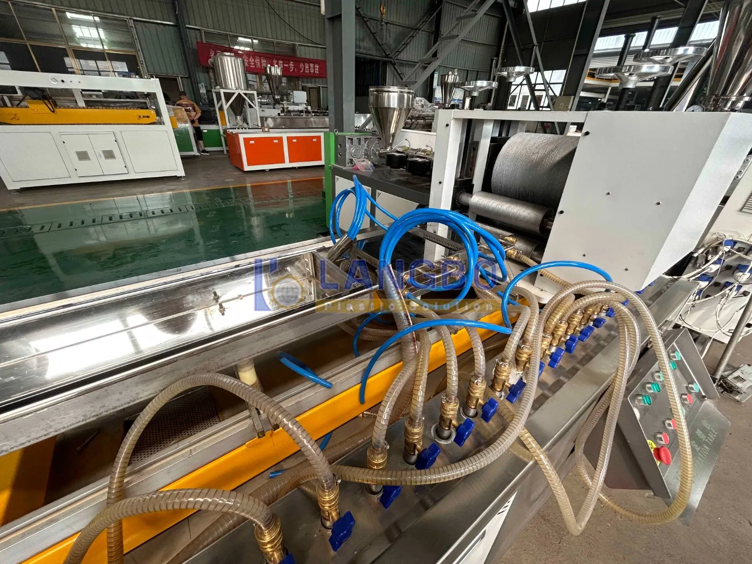 WPC PP PE PVC Wood Plastic Profile/Wall Panel/Floor Extruding Extruder