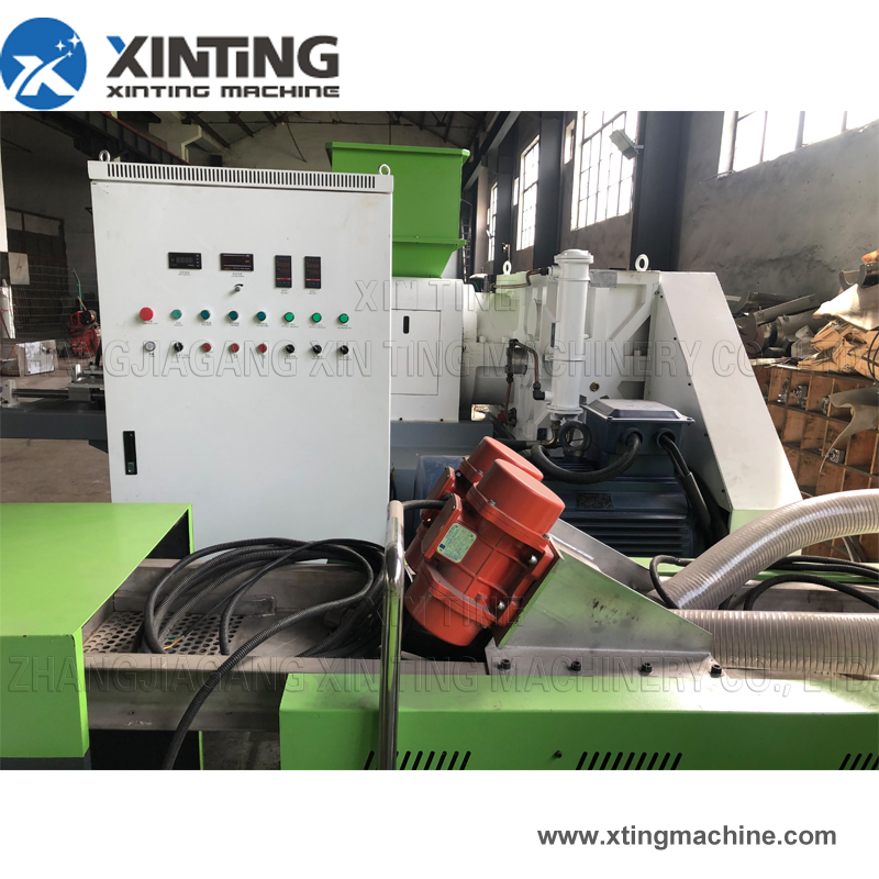 Plastic PP Woven Bags PE Film Squeezing Pelletizing Dewatering Squeezer Machine Drying Machine