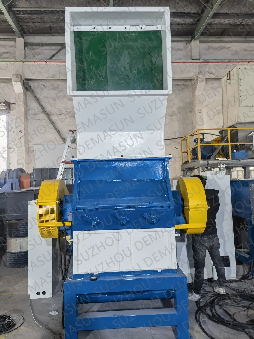 Plastic Crusher Machine