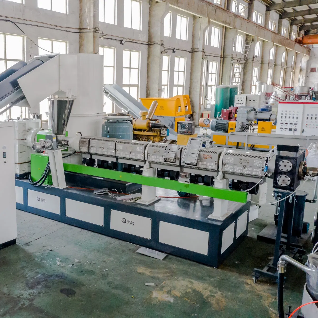 Plastic HDPE LDPE PP Film Jumbo Woven Bags Recycle Granulator Extruder Machine