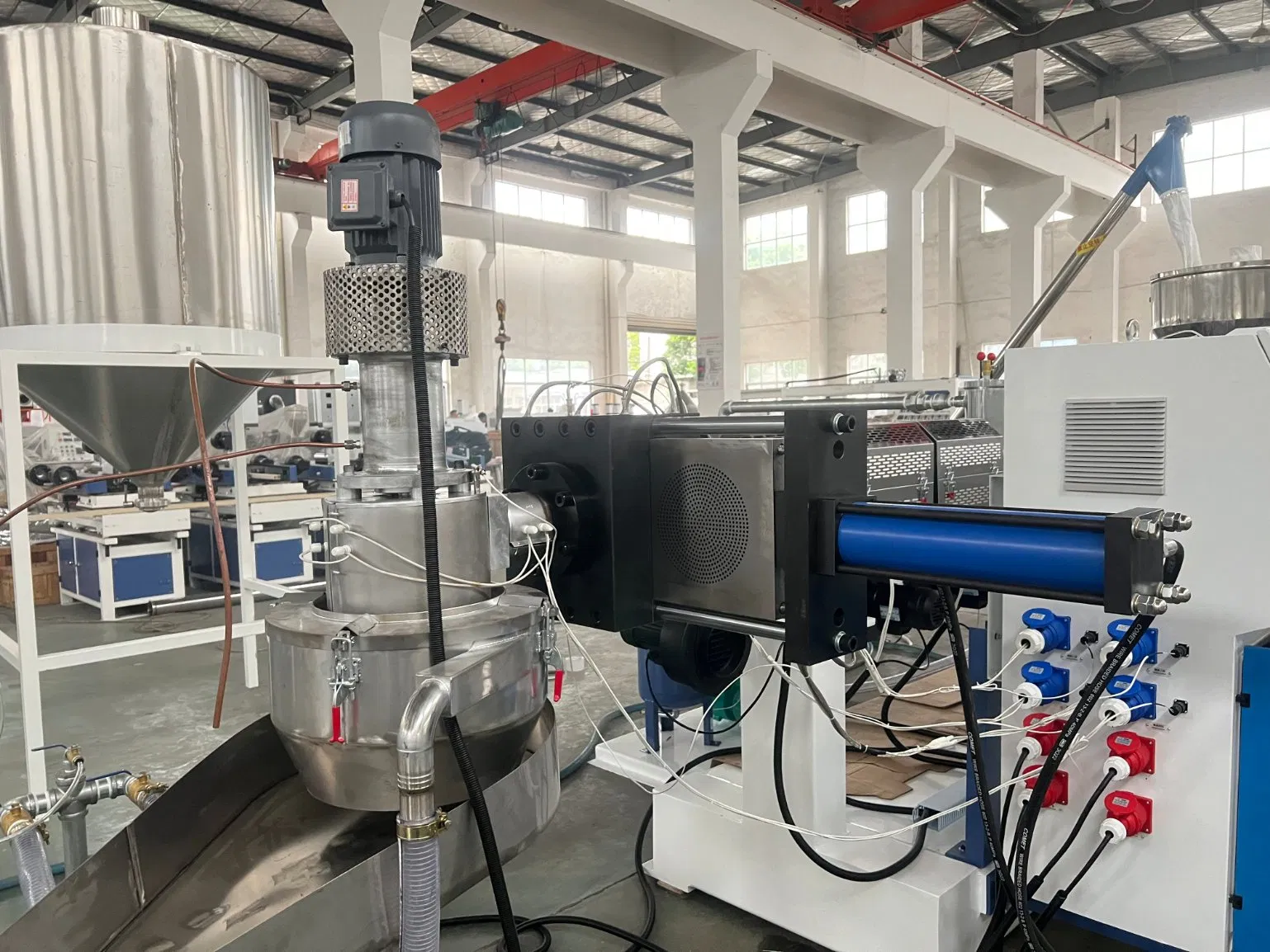 Plastic PE/PP/HDPE/LDPE/LLDPE/BOPP Film/Bag/Woven Bag/Non Woven/Fiber/Granulating Line/Granulation Plant/Agglomeration Recycling/Compact Pelletizing Machine