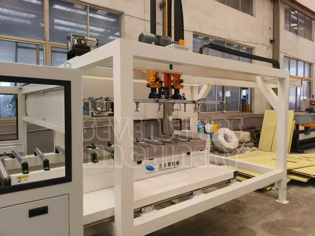 Automatic robot hand