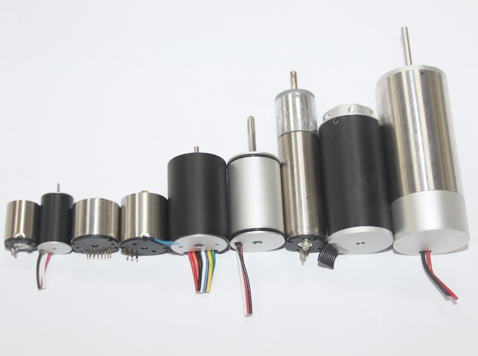 OEM Manufacturer 3/4.5v Cheap Price  High Speed 18500rpm 10mm Diameter 20mm Length Micro Dc Coreless Motor