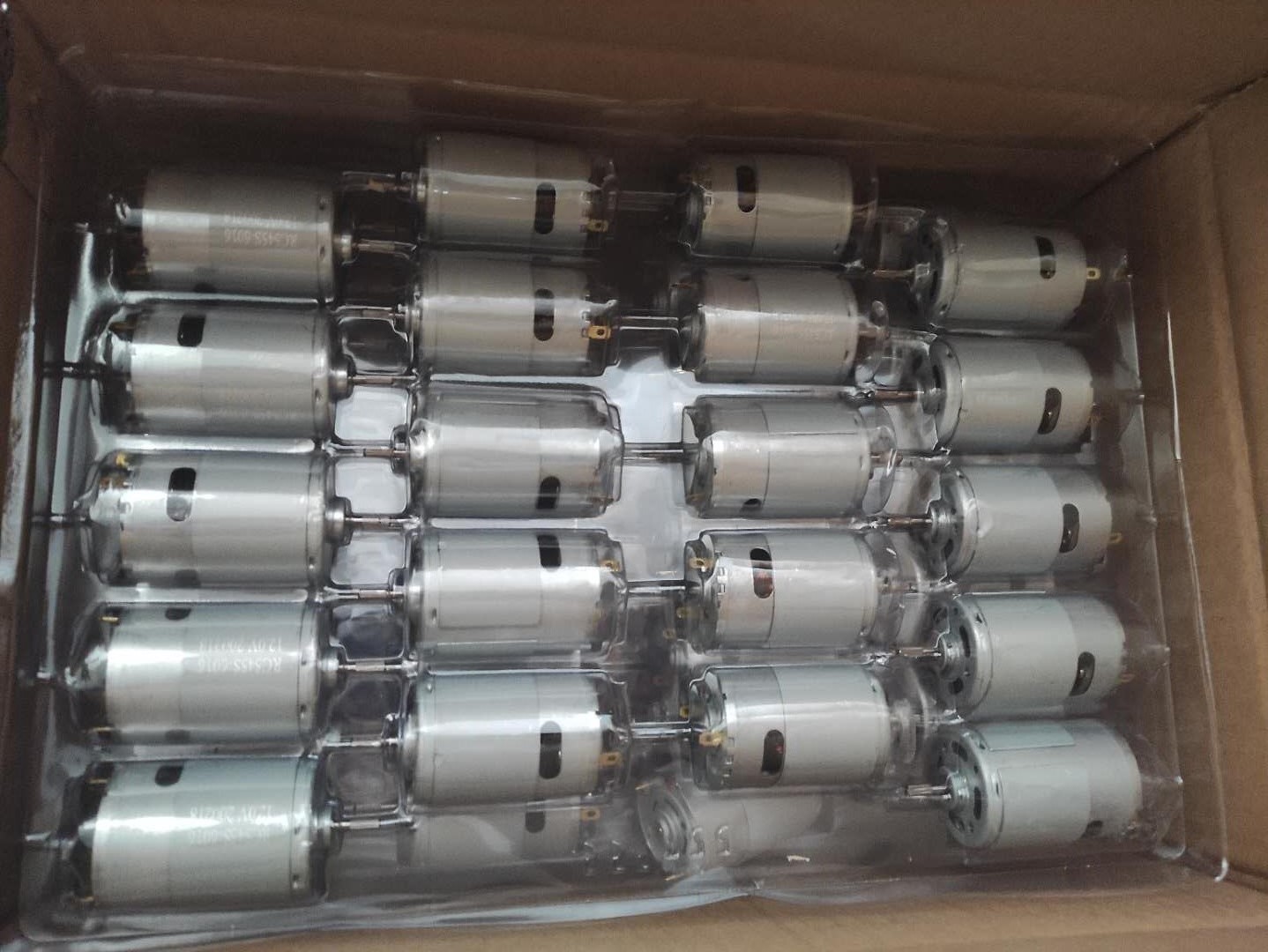 Packaging box layout