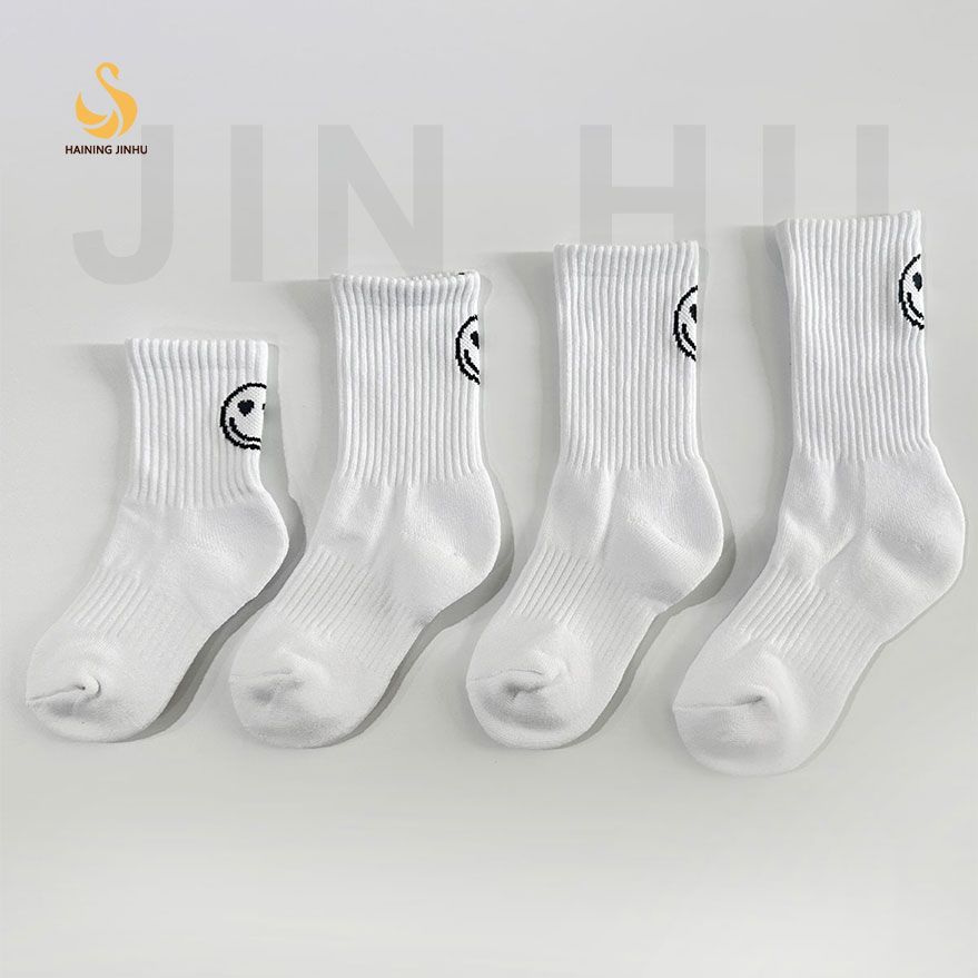 Customizable Bamboo Cotton Crew Socks Black Elite Calcetines No Minimum Order Private Label Bottom Logo Placement Youth Size