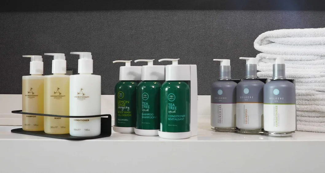 Hotel Wall Bracket Pump Bottle 300ml Shampoo and Body Wash Hand Wash for Hotel