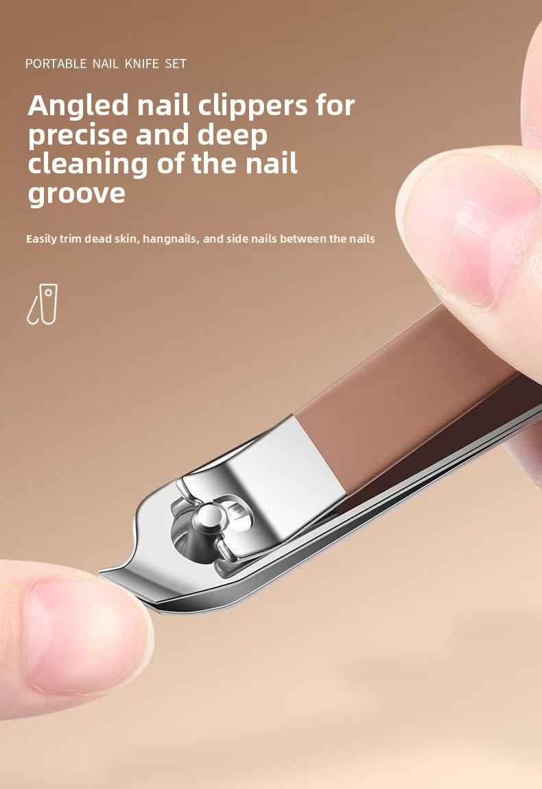 Portable box of nail clippers 3