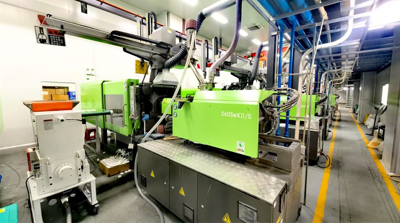 Injection molding machine