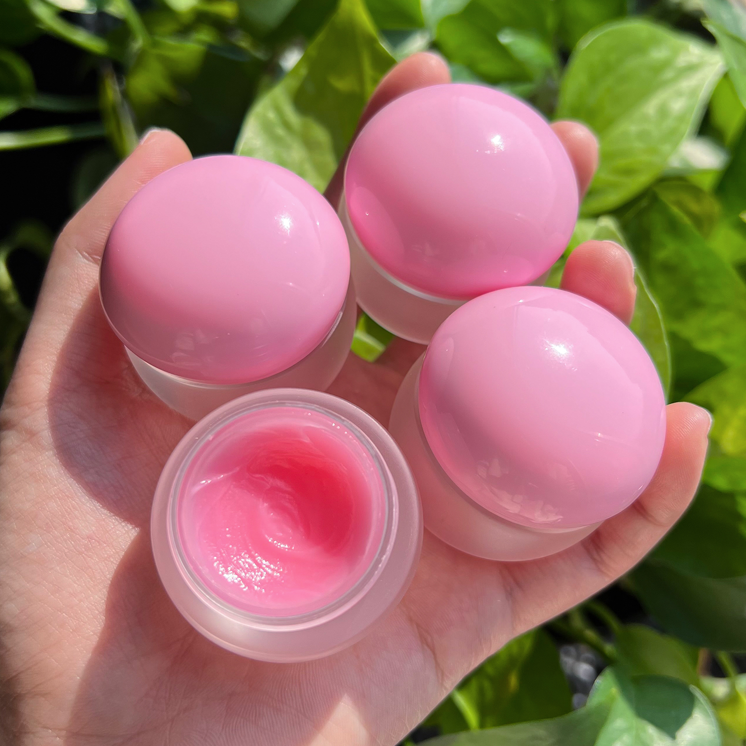 Wholesale Natural Lip Balm with Custom Logo Moisturizing Strawberry Flavored Mineral Scrub Private Label Lip Care Cream Balm