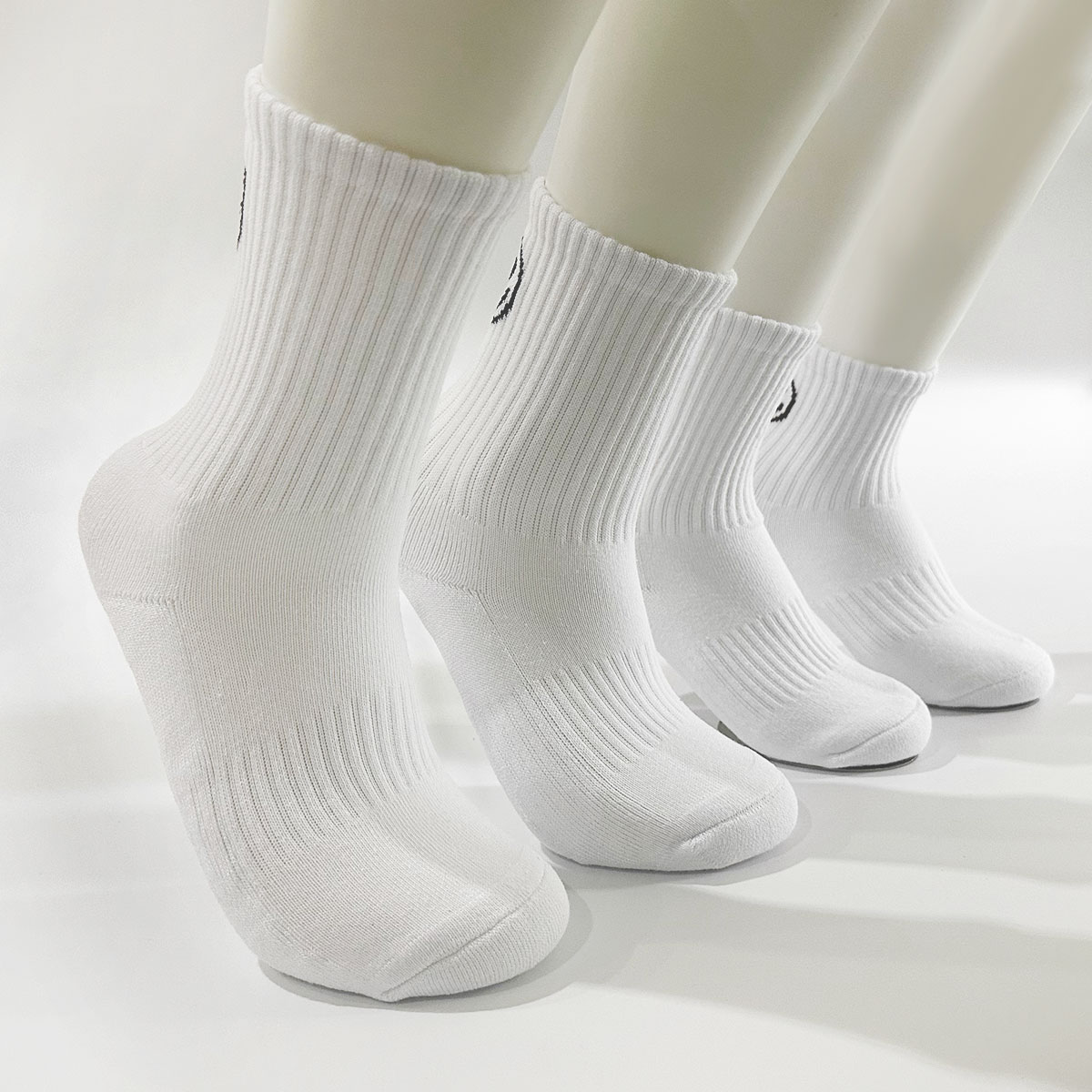 Customizable Bamboo Cotton Crew Socks Black Elite Calcetines No Minimum Order Private Label Bottom Logo Placement Youth Size
