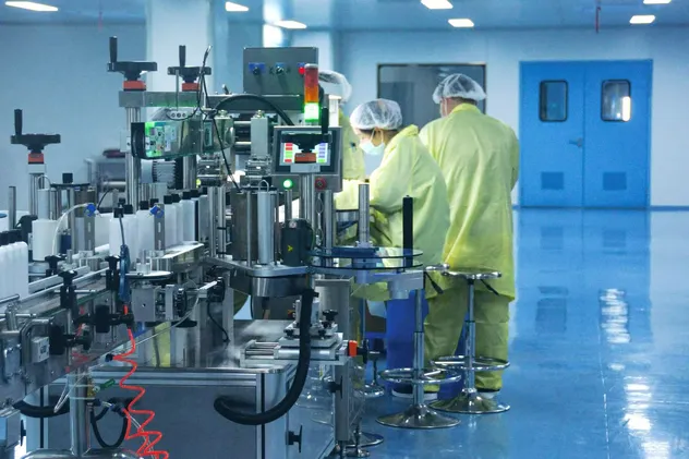 Cleanroom Production 1