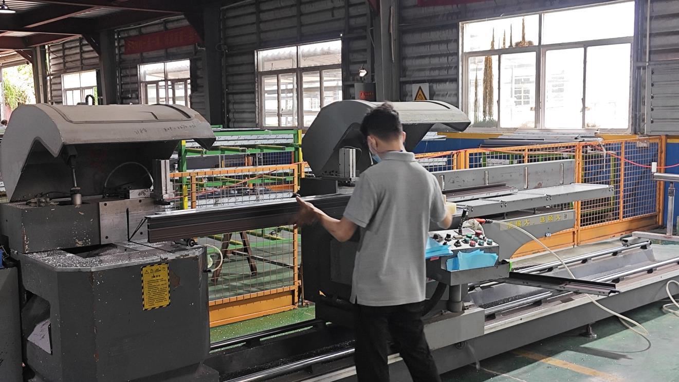 Automated Dual Head Precision Profile Cutting Stage 1