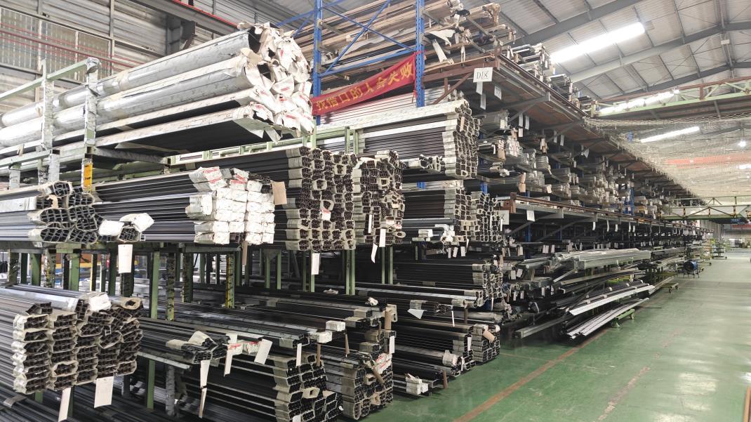 High Grade Aluminum Extrusion Raw Material Warehouse at Zenit Window Plant
