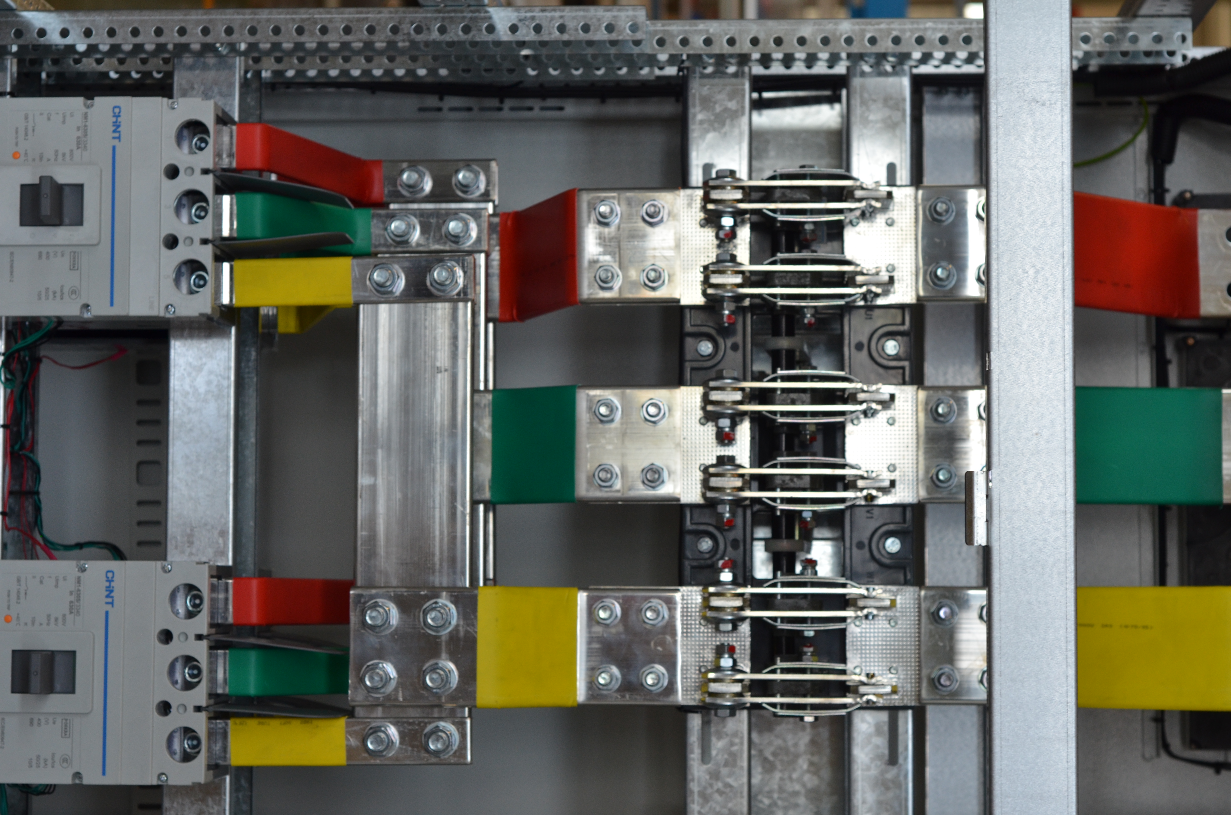 Factory Custom Industrial Low-Voltage Switchgear Control Power Distribution Equipment GGD Switch Cabinet Outdoor IP55 ShengHua