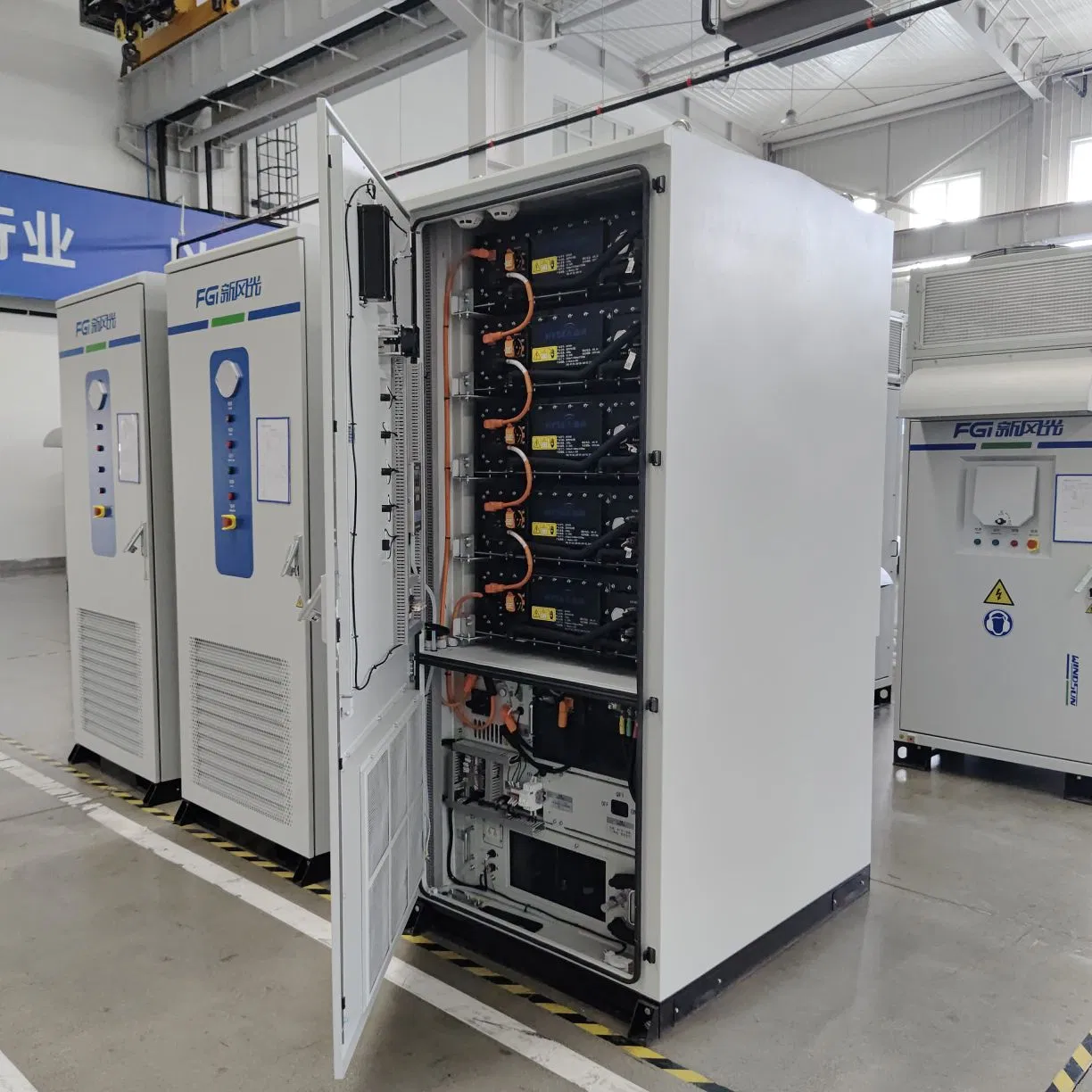 Fgi Commercial and Industrial Liquid Cooling LiFePO4 Battery Energy Storage System Solar Hybrid Smart EMS Peak Shaving Load Shifting 125kw 261kwh Outdoor Bess