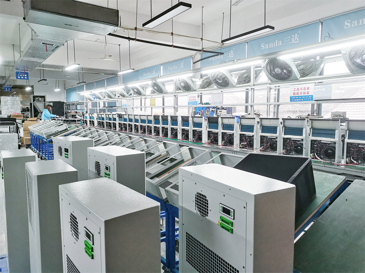 IP55 Industrial Cabinet Air Conditioner for Outdoor Telecom Electric Battery Shelter with RS485