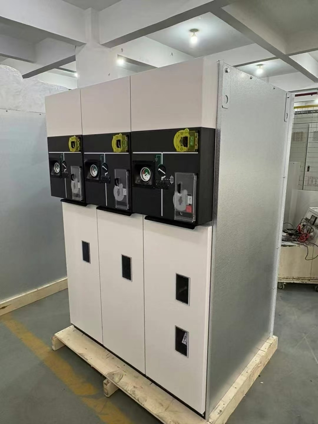 Schneider SM6 IM QM 11KV 22KV 33KV Air Insulated Switchgear AIS Compact Structure Easy Maintenance Reliable Performance SM6 AIS