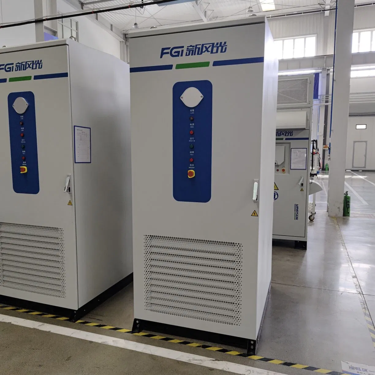 Fgi Commercial and Industrial Liquid Cooling LiFePO4 Outdoor Cabinet Energy Storage Solar Hybrid Grid Support 125kw 261kwh Bess