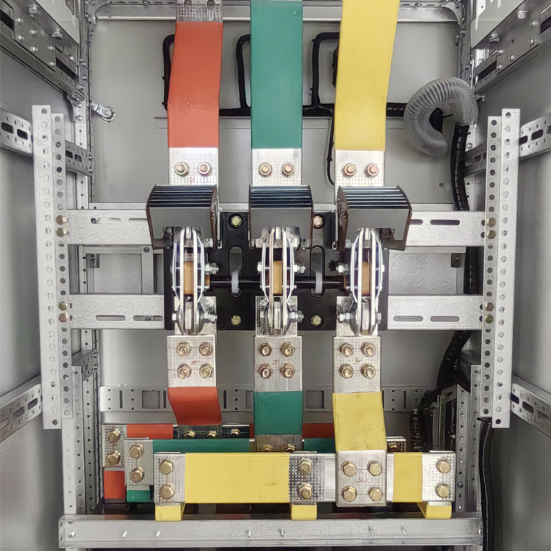 GGJ Low Voltage Complete Metal Distribution Cabinet IP40 HV&amp;MV Switchgear with Intelligent Reactive Power Compensation Device