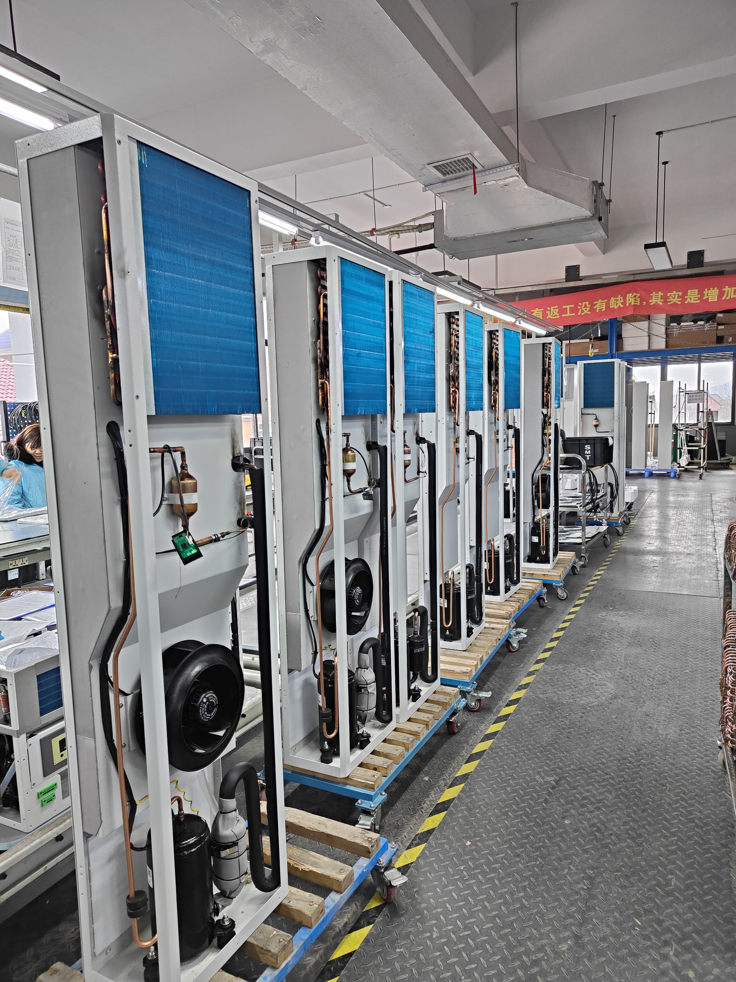 Cabinet Air Conditioner Warehouse Stock