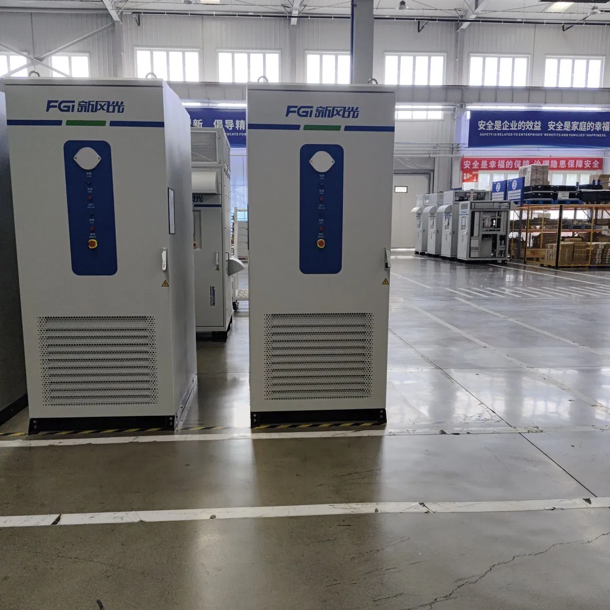 Fgi 125kw 261kwh C&I Commercial and Industrial Liquid Cooling LiFePO4 Battery Storage System with Intelligent Monitoring and Cloud-Based Energy Management Bess
