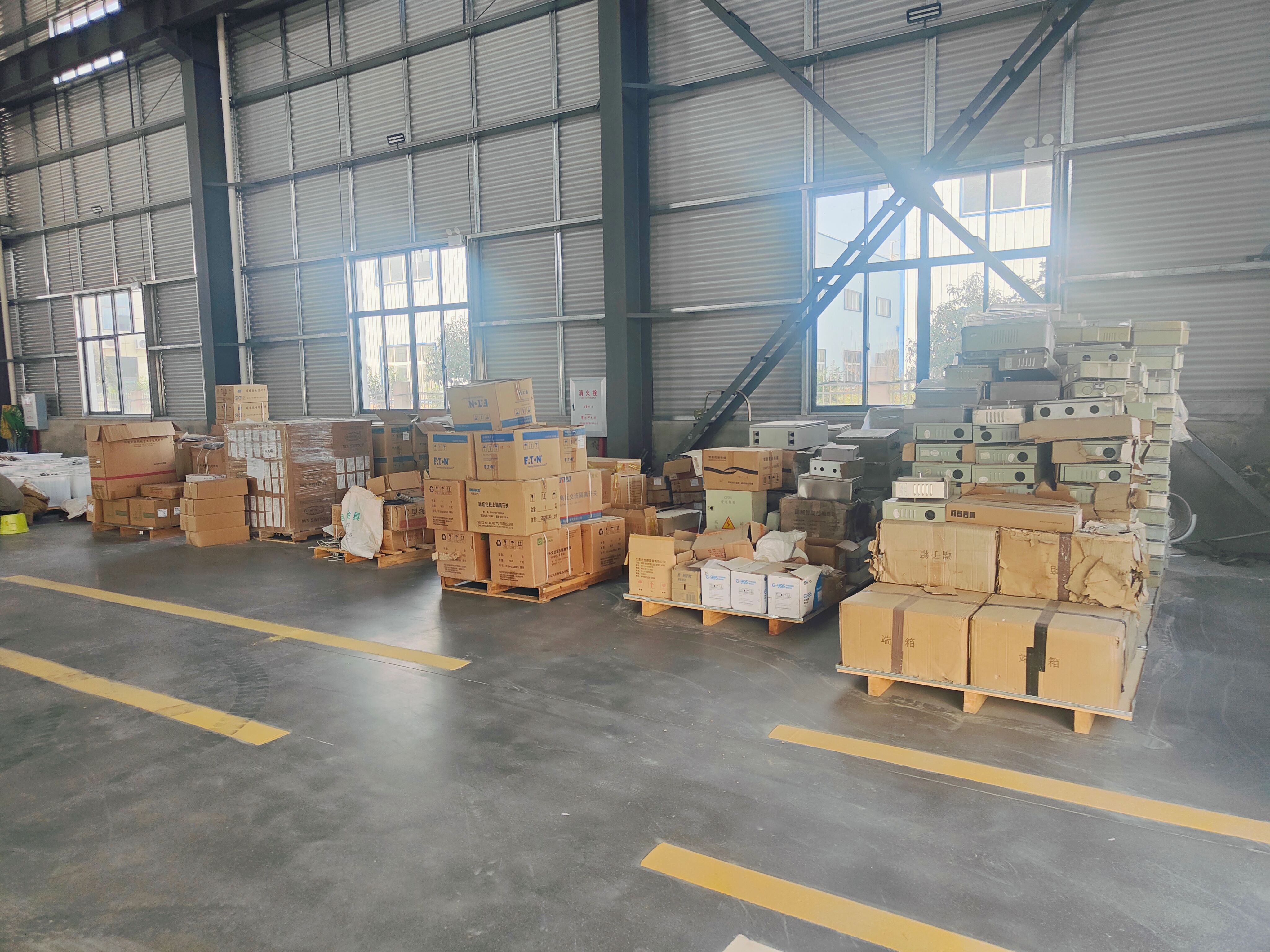Component Warehouse 3