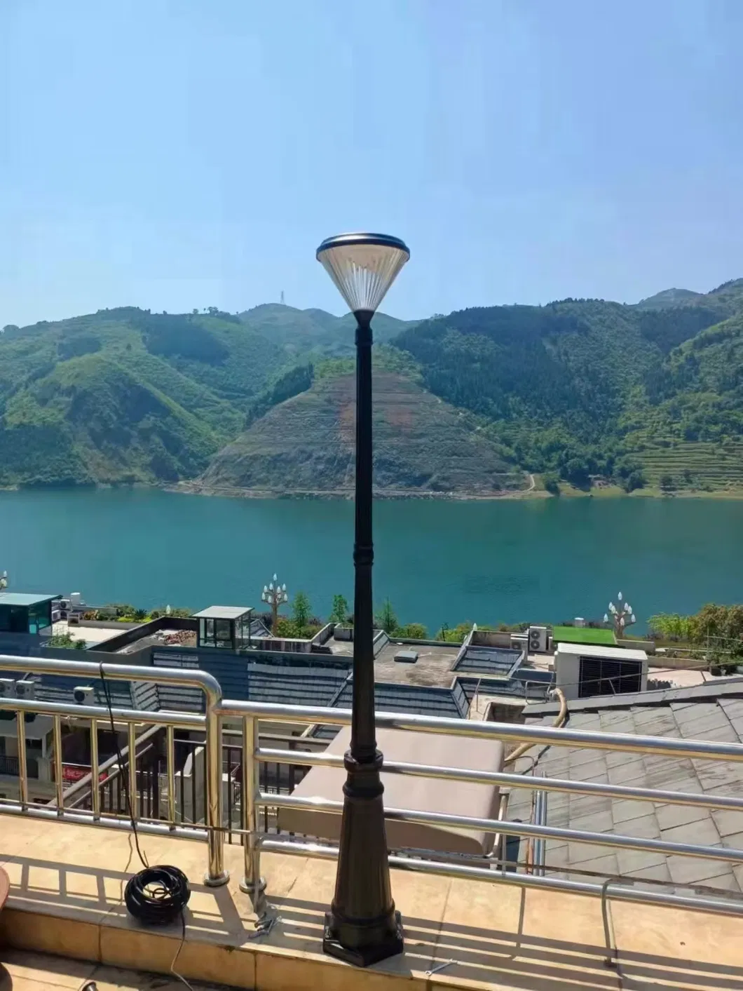 Solar Pole Light 1