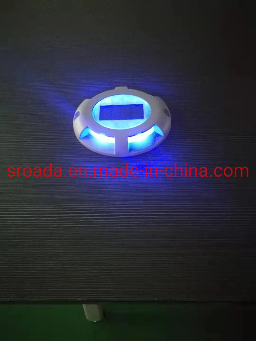 Solar Driveway Marker Lights Bright White Outdoor LED Solar Powered Boat Dock Lights Aluminum Waterproof Wireless Road Studs for Deck Step Sta