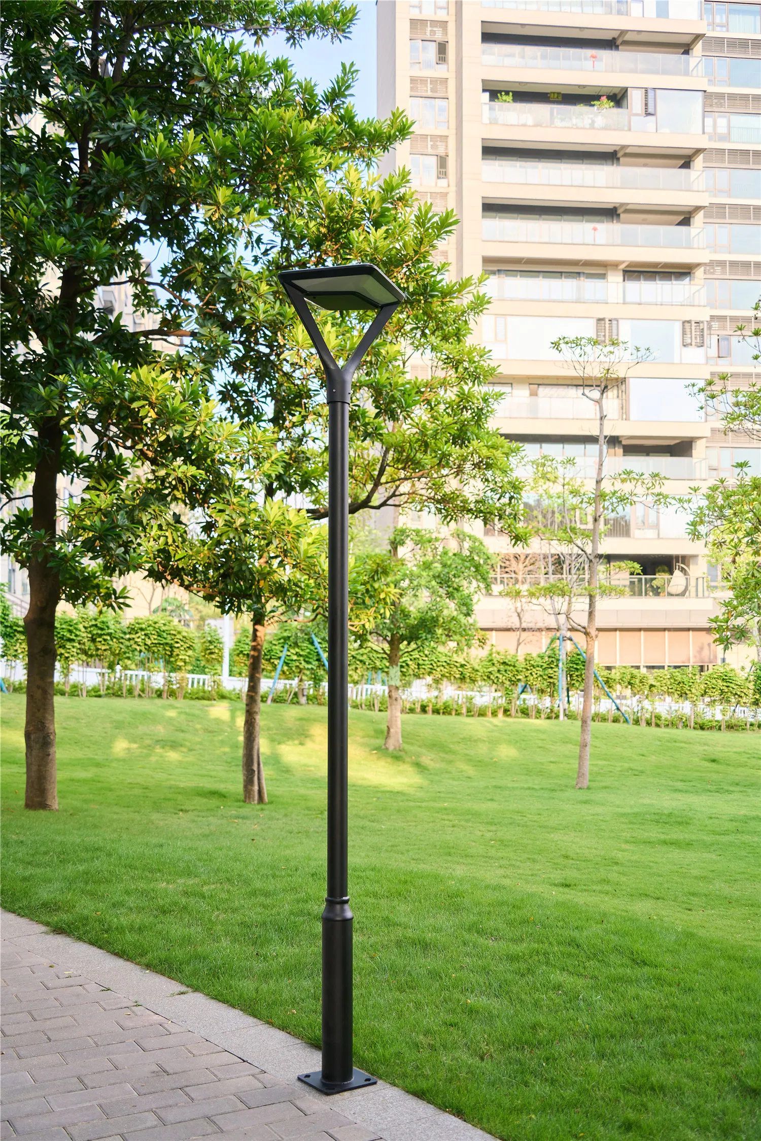 Solar Lamp Detail 1