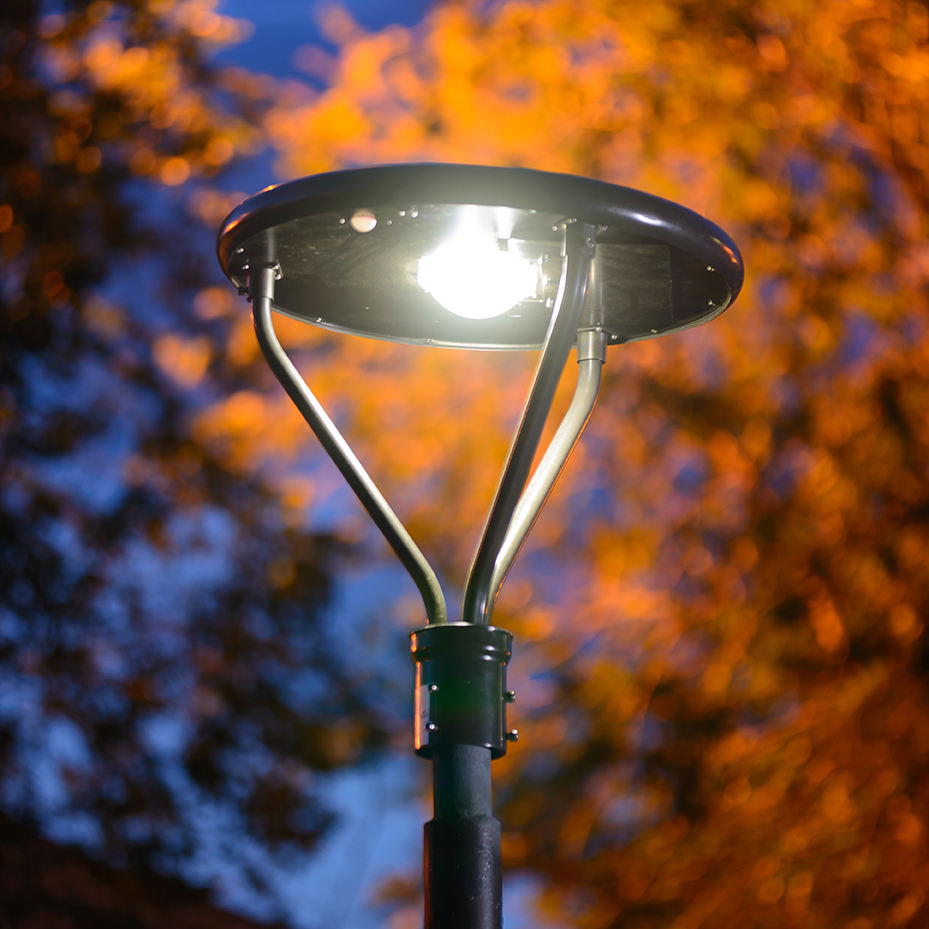 OEM ODM LED Post Top Light 25W Landscape Fence Pathway Outdoor Garden Solar LED Street Light with Pole