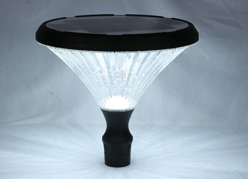 New Top Post Parking Outdoor 30W Solar Garden Yard Lamp with LED Lighting