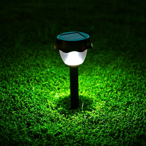 Modern Solar LED Lawn Garden Lamp with ABS Material Auto Turns on in Darkness