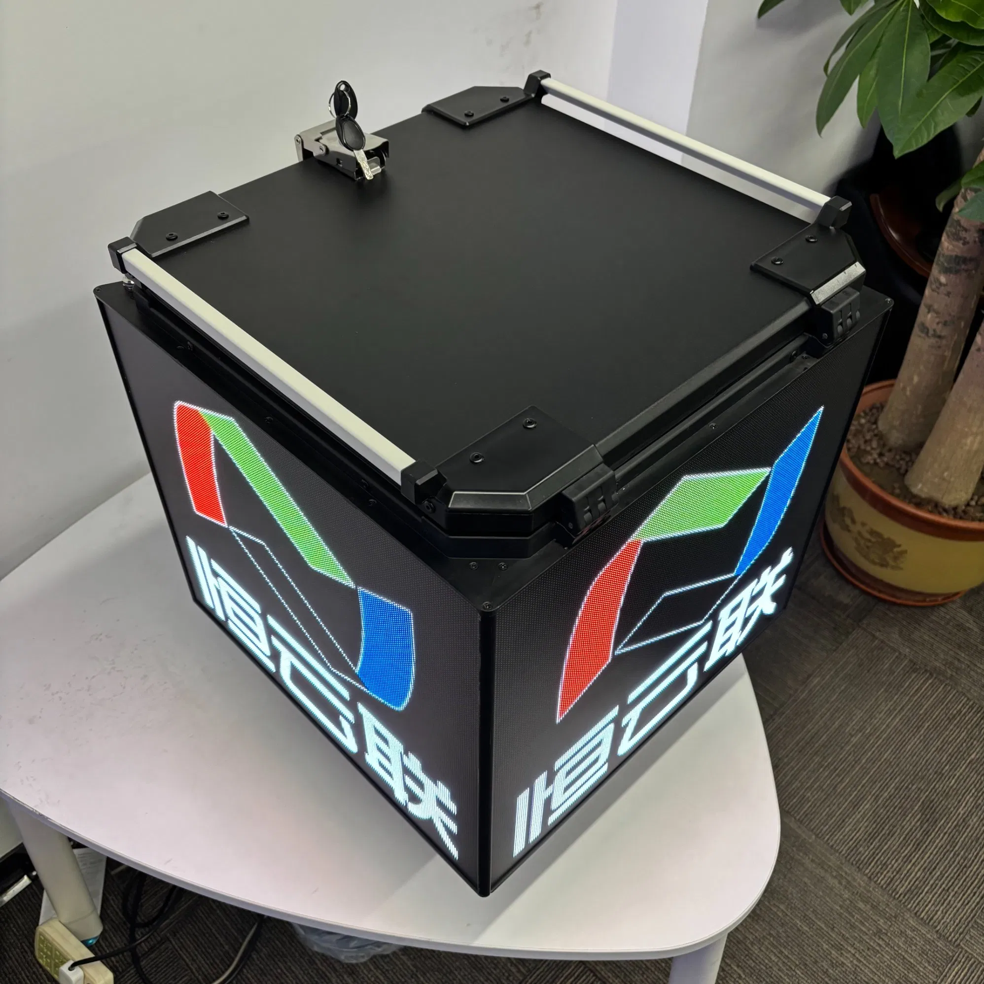 Versatile Integrated LED Display for Motorcycle Advertising Needs