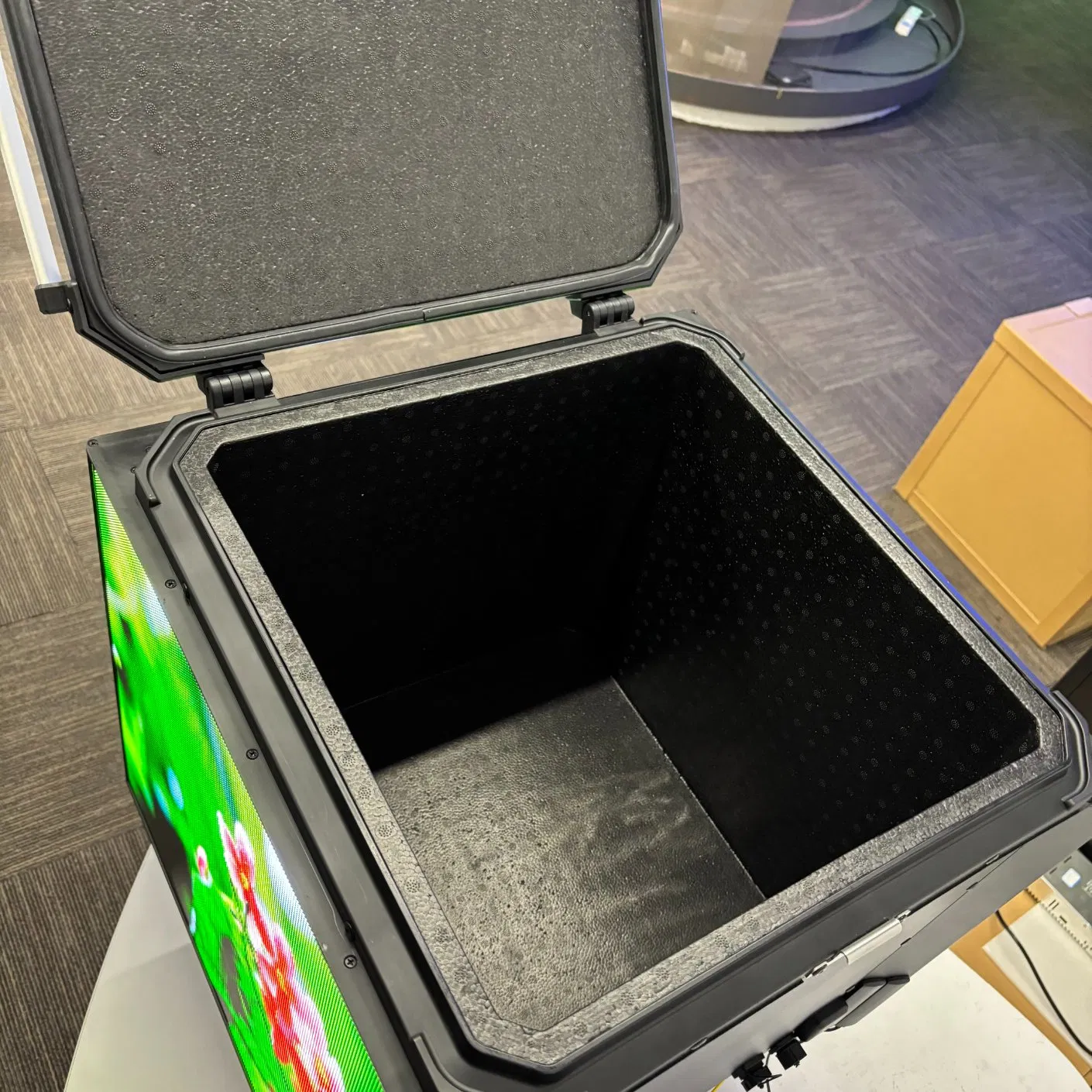 Versatile Integrated LED Display for Motorcycle Advertising Needs