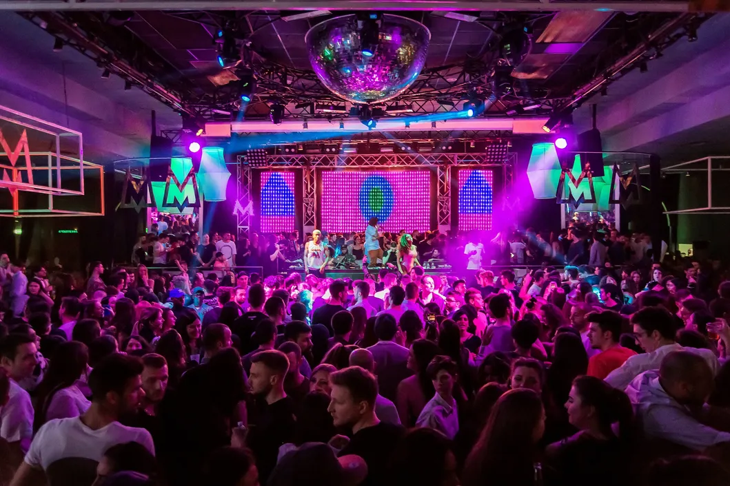 Application Display 2