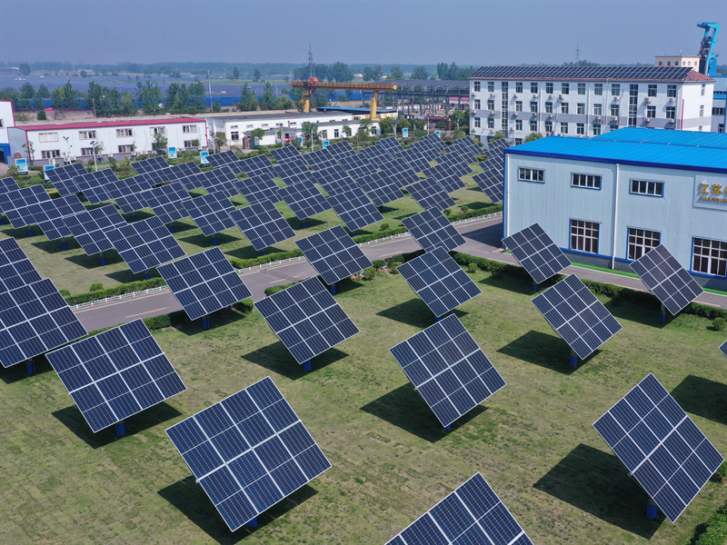 ZRD-08 Dual Axis Solar Tracker installed at utility-scale site