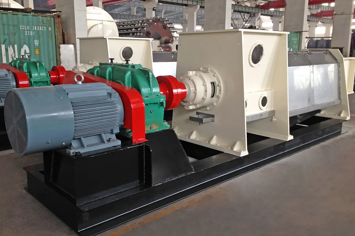 Single screw press application for DDGS dewatering and starch processing