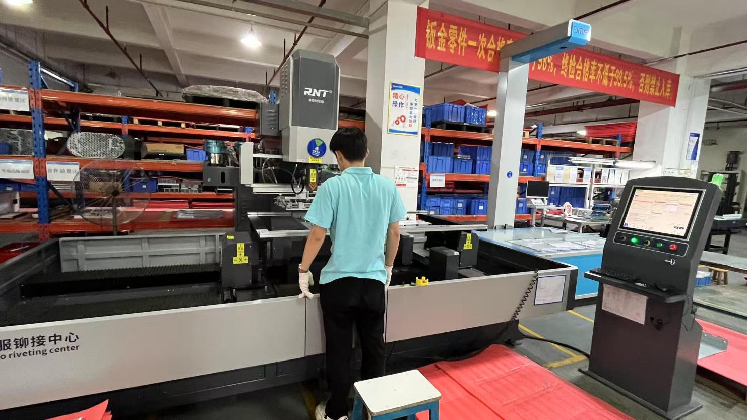 Riveting process in server chassis assembly