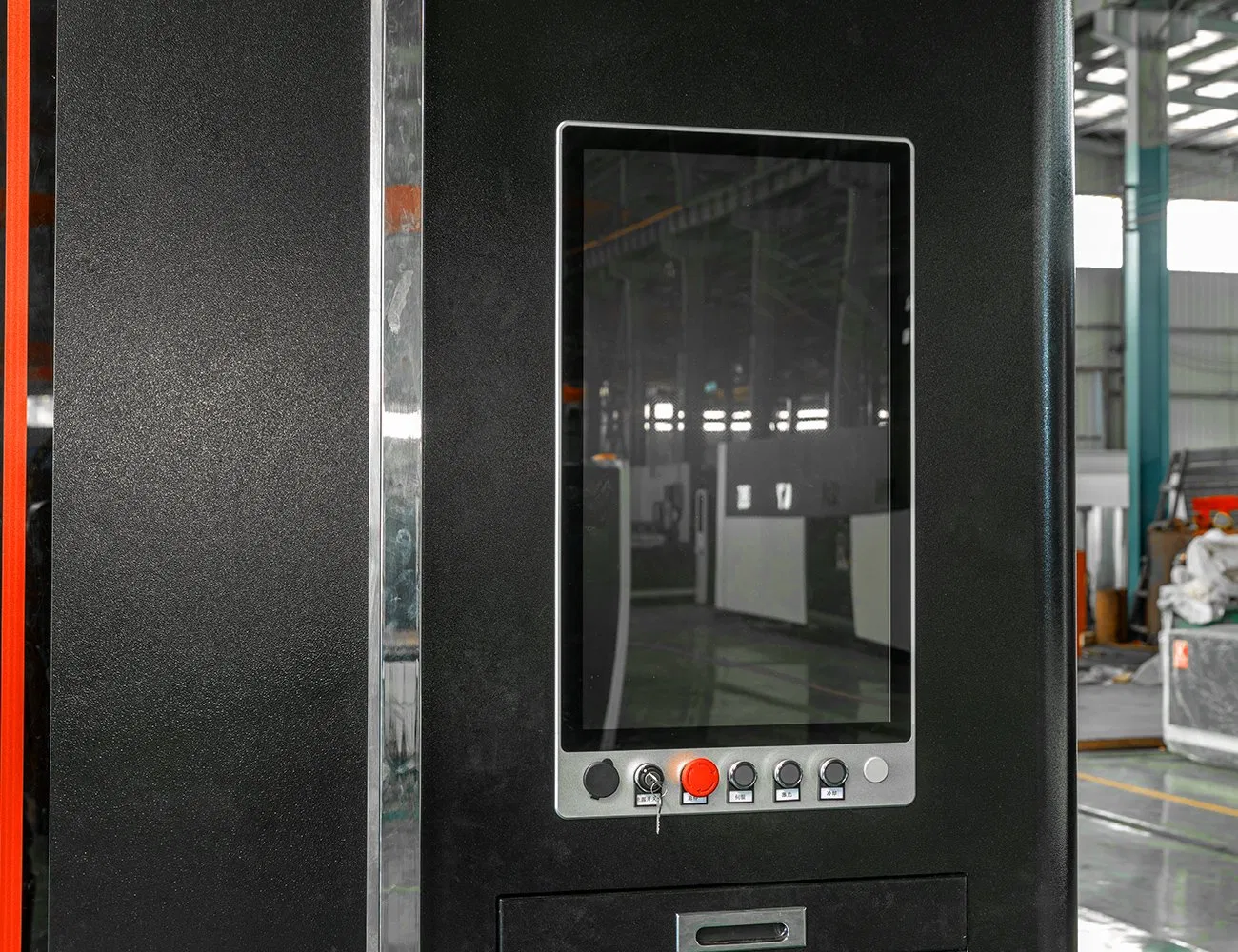 1.5kw 3kw 6kw 12kw Aluminum Stainless Steel Iron Sheet Metal Engraving Precision Automatic Die Exchange Table CNC Hydraulic Fiber Laser Cutting Cutter Machine