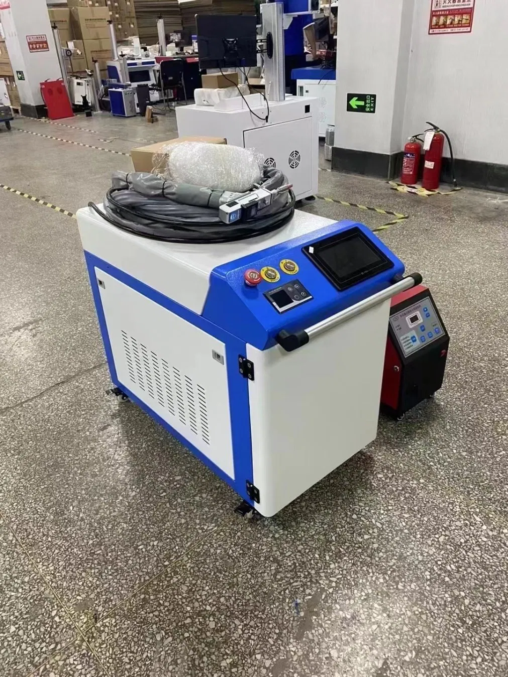 2000W Laser Welding Machine Handheld Laser Welder for Metal Stainless Steel Aluminum