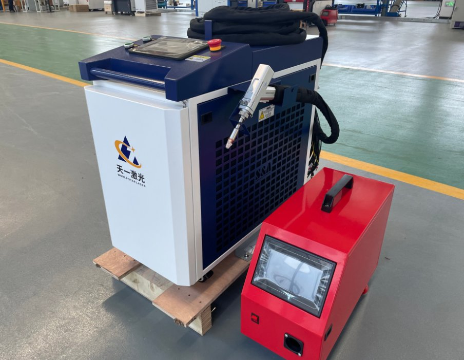 Multifunctional Portable Water Cooling 2000W Hand-Held Fiber Laser Cutting Welding Cleaning Machine Welder for Stainless Steel Aluminum Copper Chromium Nickel