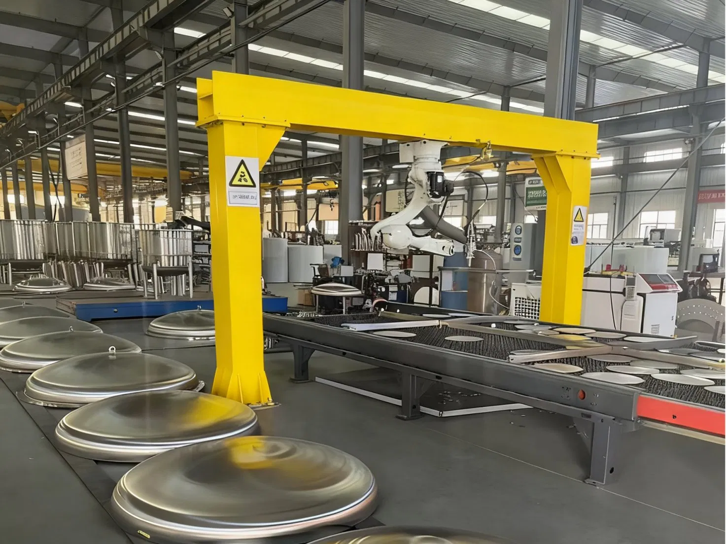 High Precision 3D Robot Laser Cutting Machine Water Cooling System for Sheet Metal Workpiece
