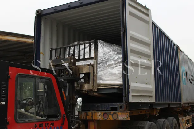 Pulsed Laser Cleaning Machine Packing step 1