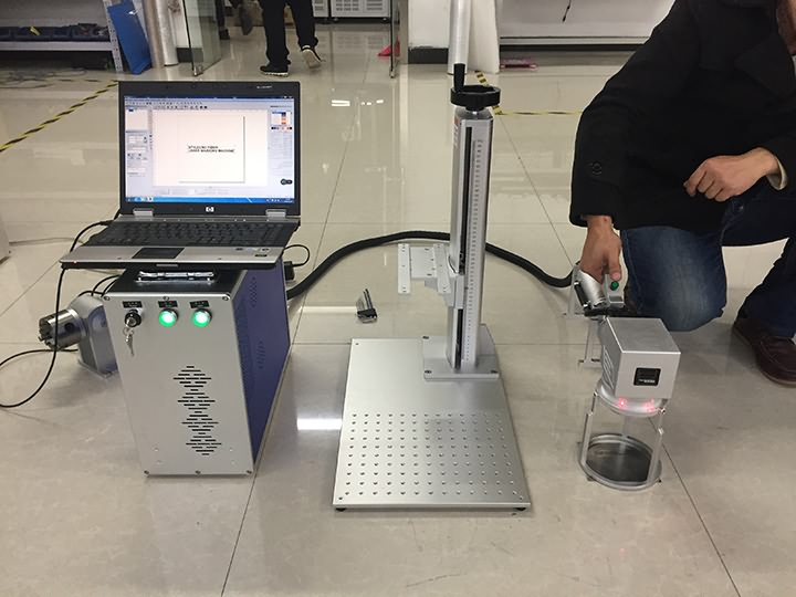 Professional Fiber Laser Marking Machine for Metal Supports DXF PLT BMP AI Graphic Formats Professional Laser Engraver Marker